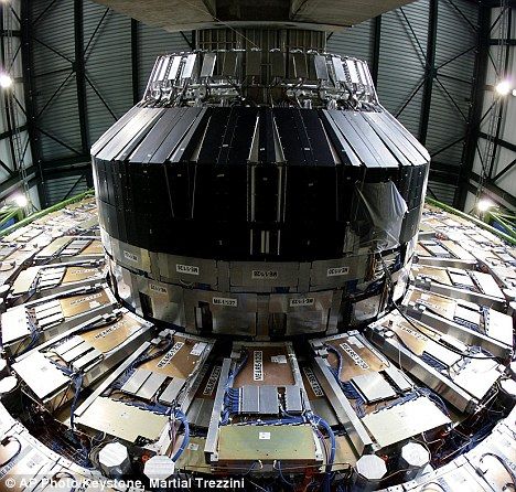 CERN科学家成功长时间储存反氢原子，时间超过15分钟